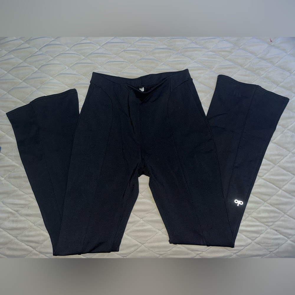 ALO Yoga Black Leggings